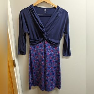 Title Nine Knot Front Dress Jersey Knit 3/4 Sleeve Size Small blue, purple